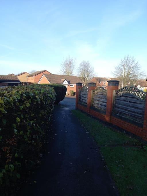 THE KILSYTH,detached bungalow Warrington Exterior foto